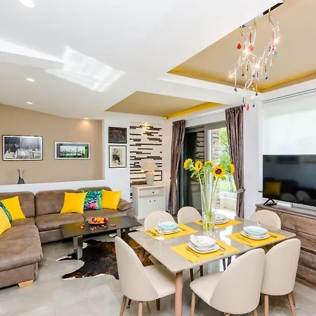 Luxury Dolores Feriehus