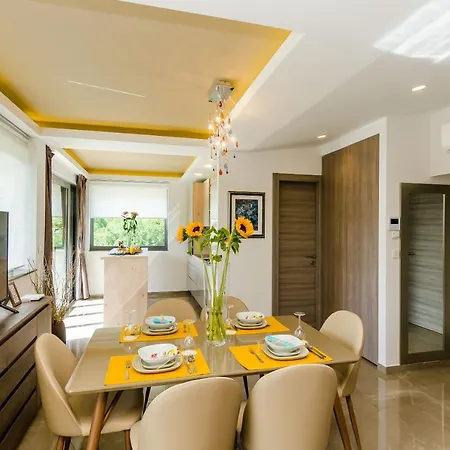 Feriehus Luxury Dolores *